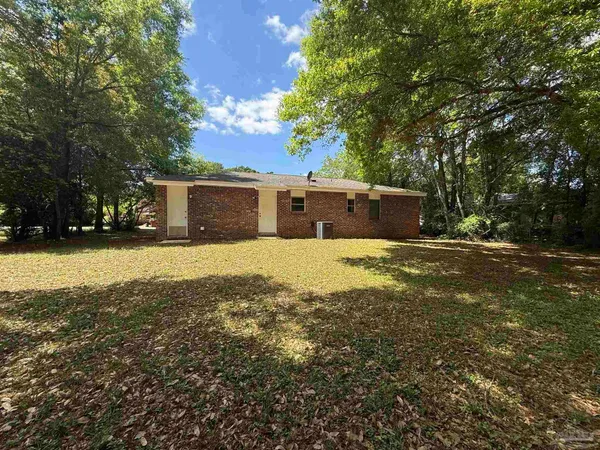 $1,475 | 4204 West Avenida De Golf, Pace, FL 32571