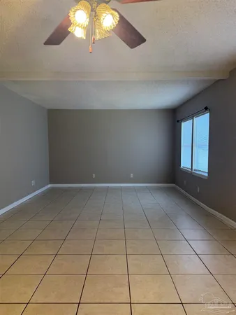 $1,475 | 4204 West Avenida De Golf, Pace, FL 32571