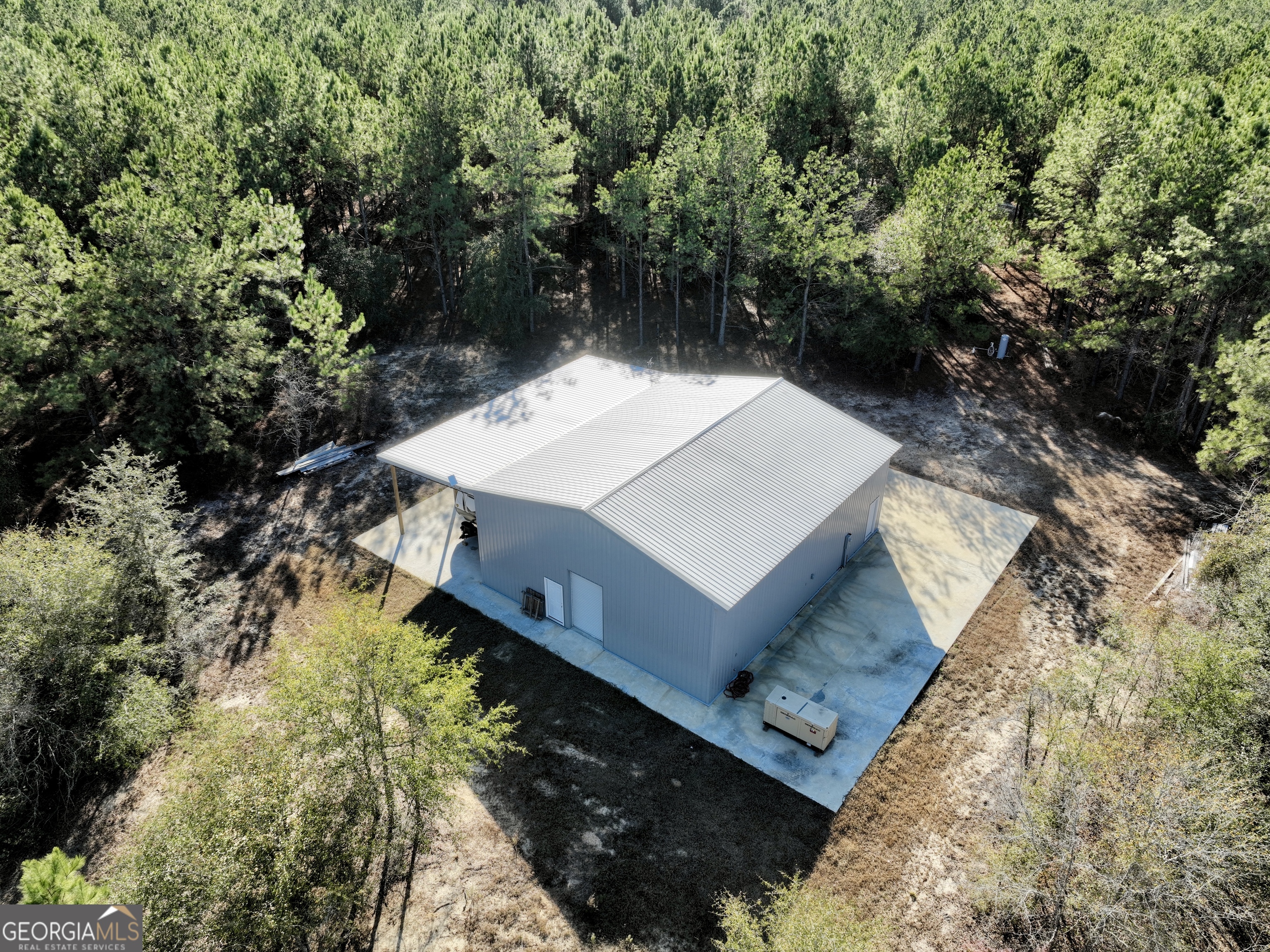 571 Sanders Cemetery Road Chauncey, GA 31011 - Photo 36 of 107 a view of a yard in front of house