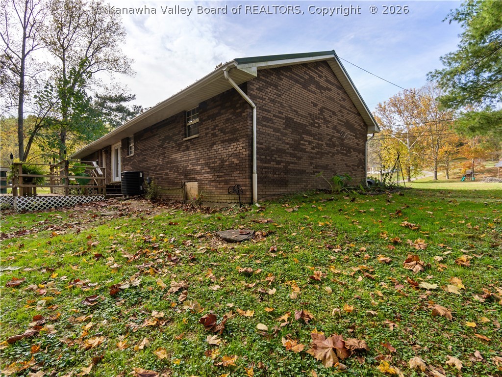 1931 Bills Creek Road Winfield, WV 25213 - Photo 1 of 1 Gallery Image 1