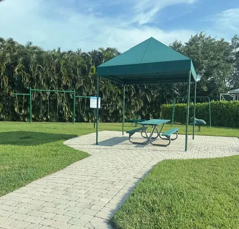 $2,700 | 2509 Southeast Springtree Place, Stuart, FL 34997