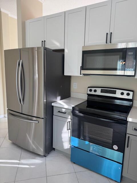 2509 Southeast Springtree Place Stuart, FL 34997 - Photo 8 of 19 Kitchen