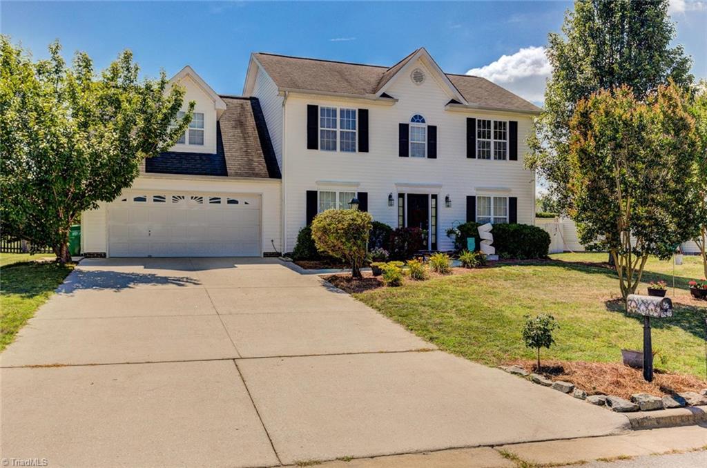 6240 Spurgeon Way High Point, NC 27265 - Photo 2 of 30