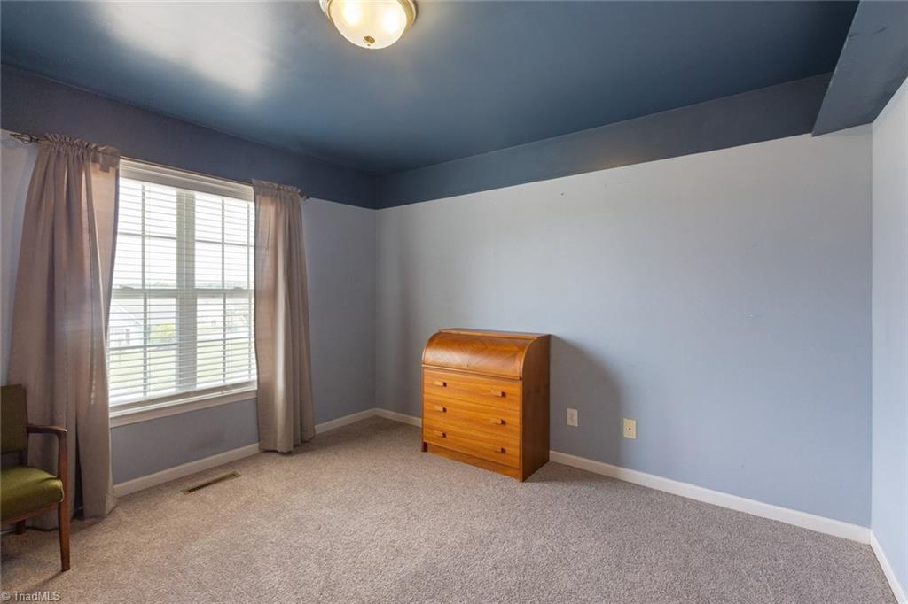 6240 Spurgeon Way High Point, NC 27265 - Photo 22 of 30