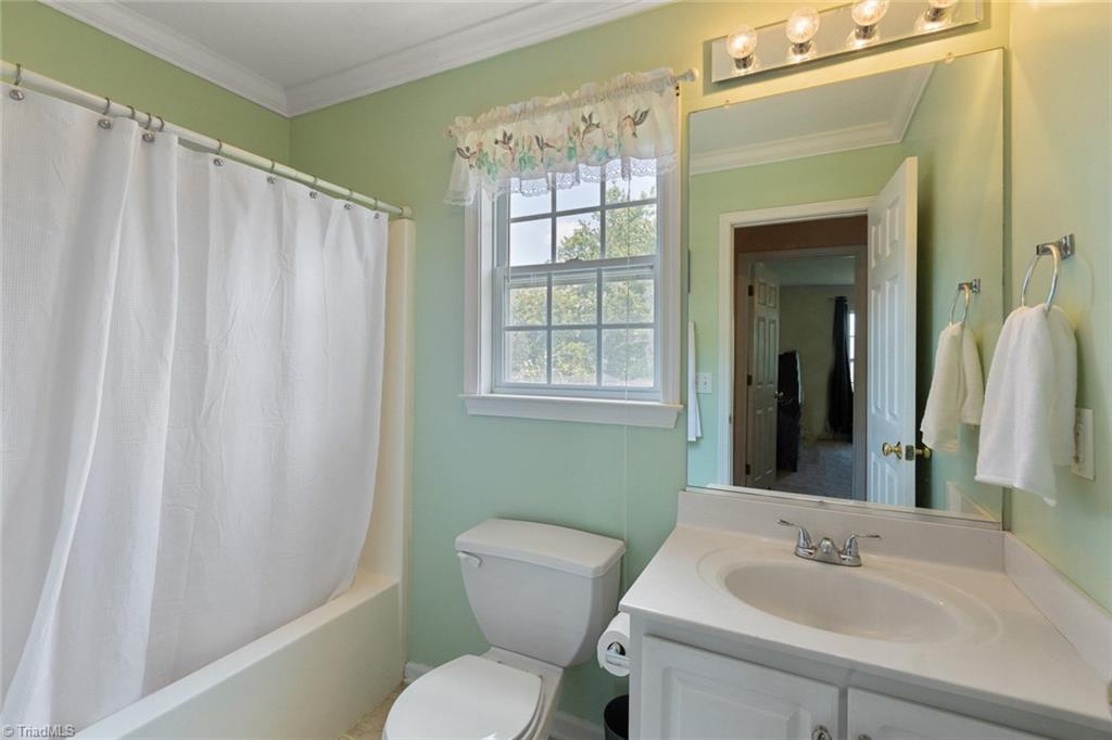 6240 Spurgeon Way High Point, NC 27265 - Photo 24 of 30