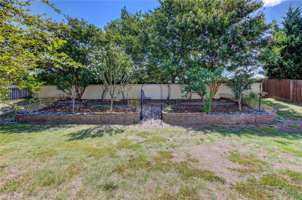 6240 Spurgeon Way High Point, NC 27265 - Photo 26 of 30