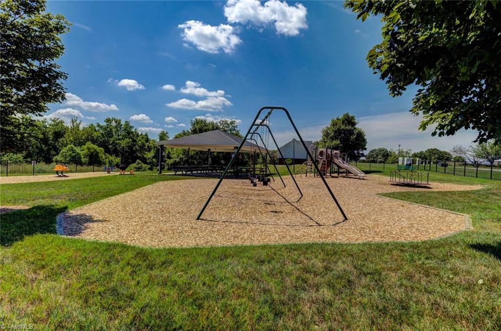 6240 Spurgeon Way High Point, NC 27265 - Photo 29 of 30