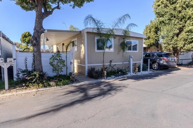 $185,000 | 400 Greenfield Drive, Unit 136, El Cajon, CA 92021