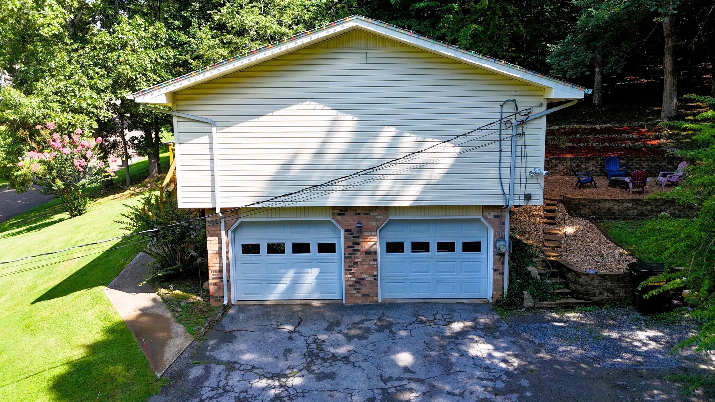 7608 Ridge Bay Drive Hixson, TN 37343 - Photo 35 of 52 2 Car Garage