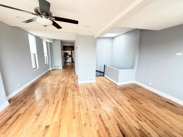 $2,295 | 113 South Paulina Street, Unit 3, Chicago, IL 60612