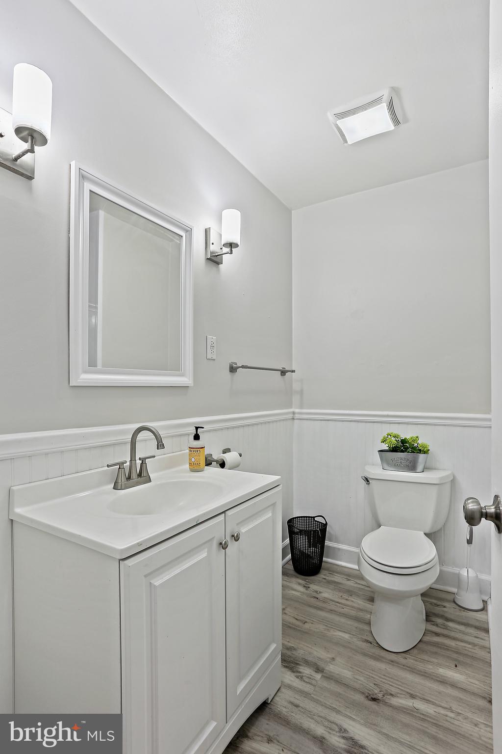 2506 Quebec School Road Middletown, MD 21769 - Photo 27 of 39 Full Bath with New Vanity and Luxury Vinyl Plank