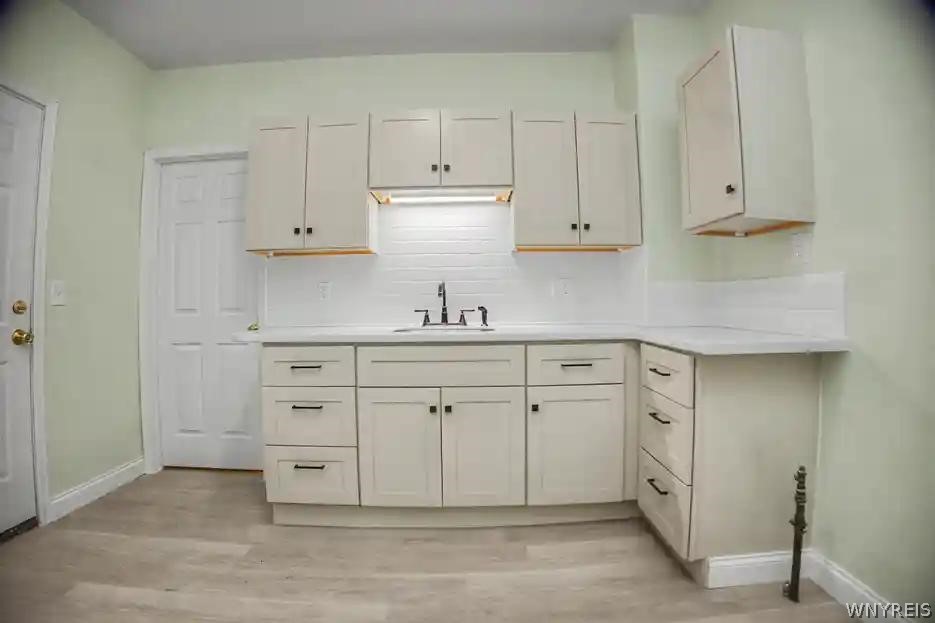 31 Riverside Avenue Buffalo, NY 14207 - Photo 17 of 29