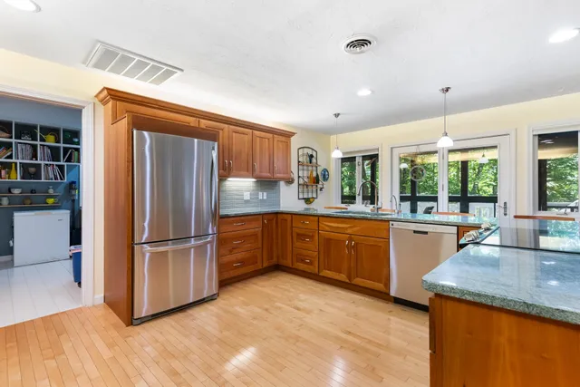 $1,100,000 | 8 Sandy Brae, Unit BRAE, Grantham, NH 03753