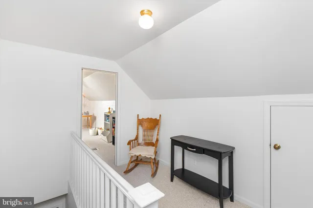 a view of livingroom and furniture