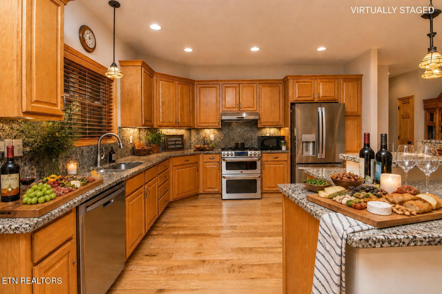 1033 Shell Mountain Road Sevierville, TN 37876 - Photo 30 of 60 Virtual Staged Kitchen