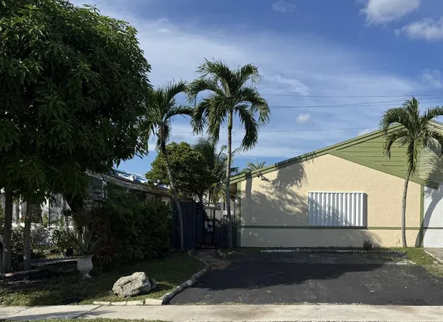$390,000 | 7165 Southwest 11th Court, North Lauderdale, FL 33068