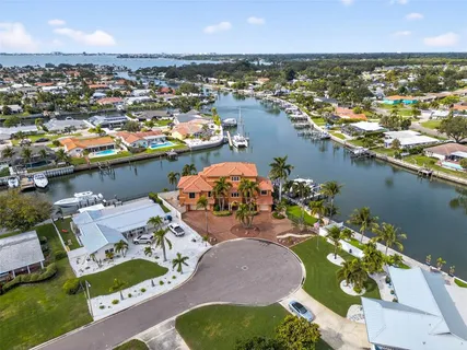 $3,250,000 | 4401 38th Street South, St. Petersburg, FL 33711