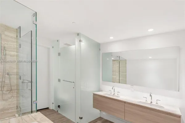 $4,950 | 2900 Northeast 7th Avenue, Unit 2406, Miami, FL 33137