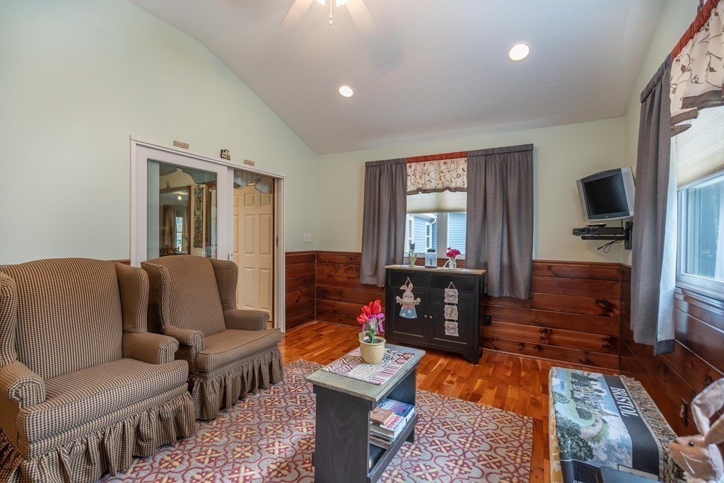 18 Casey Road Spencer, MA 01562 - Photo 15 of 41