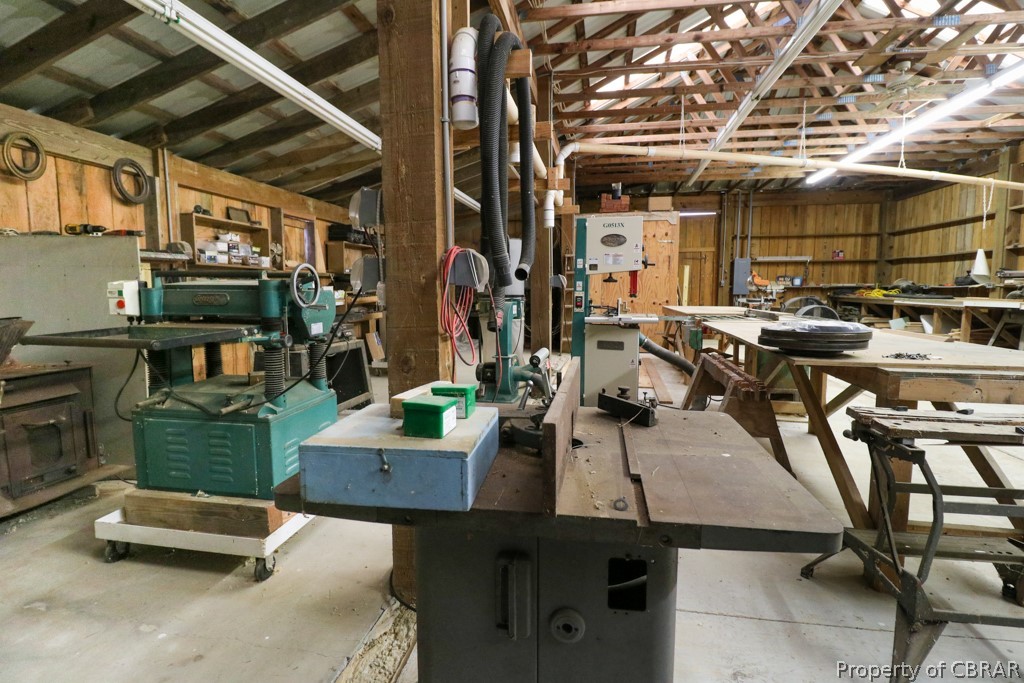 19607 White Oak Road Sutherland, VA 23885 - Photo 44 of 50 Inside woodworking shed.