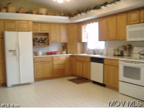 2330 Woodruff Road Vincent, OH 45784 - Photo 3 of 10 kitchen