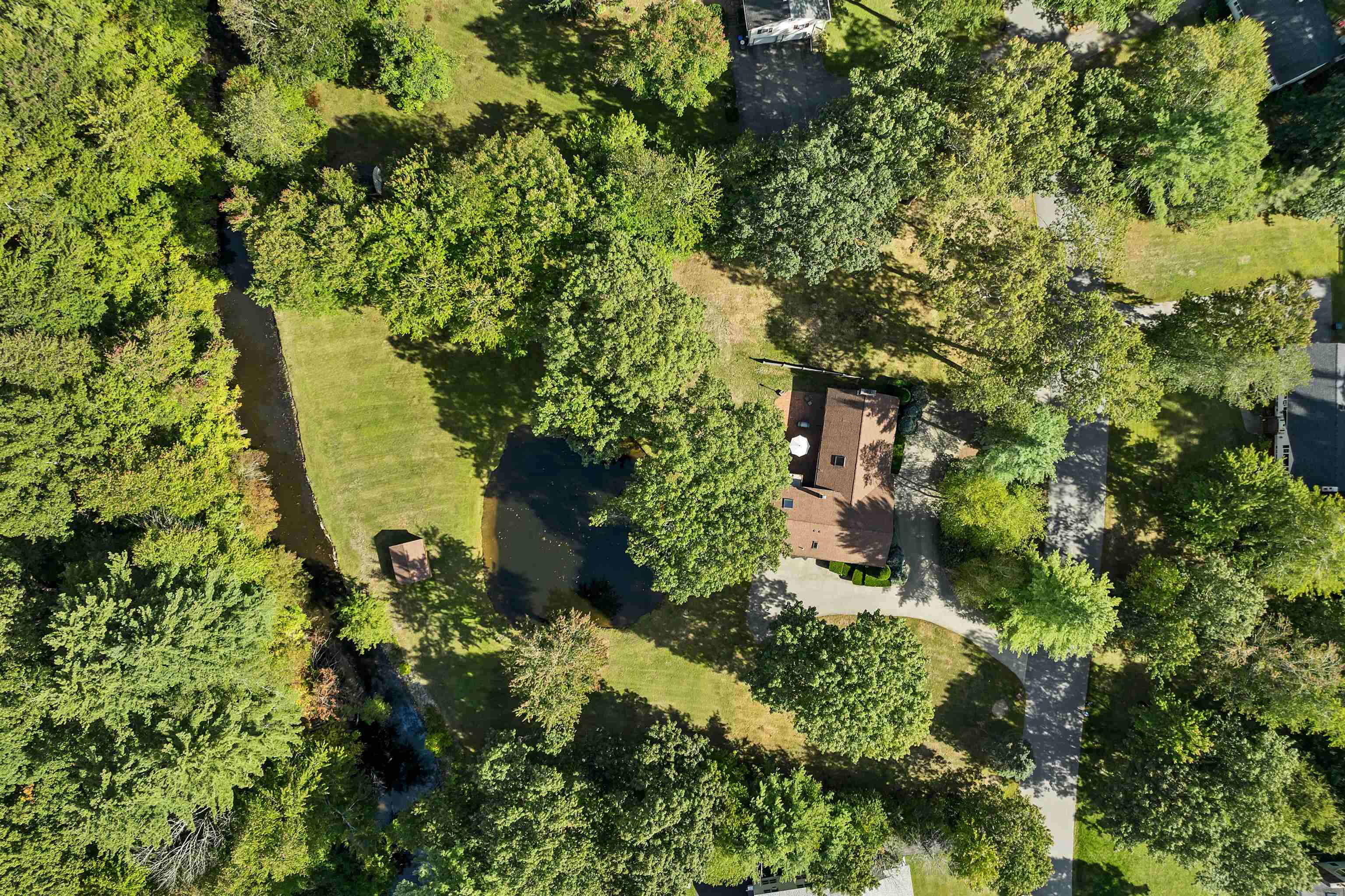 6 Weston Street Derry, NH 03038 - Photo 23 of 60