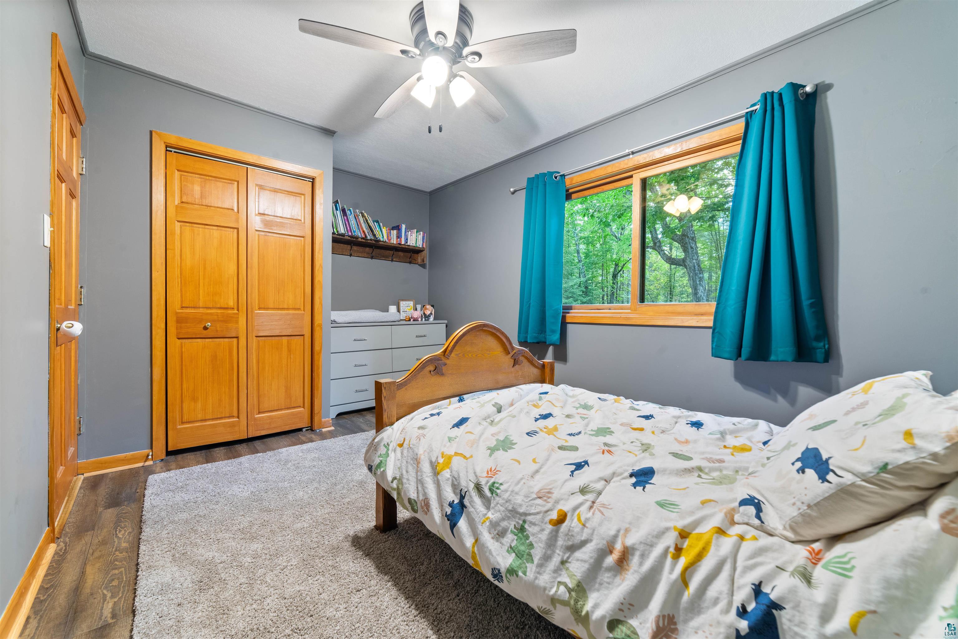 6451 Rice Lake Road Duluth, MN 55803 - Photo 12 of 31 Main floor bedroom