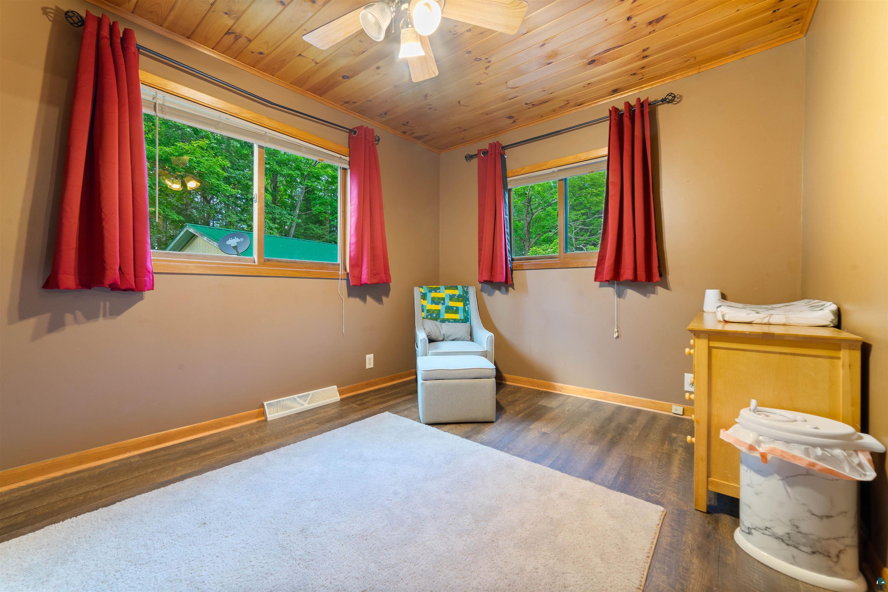 6451 Rice Lake Road Duluth, MN 55803 - Photo 13 of 31 Main floor bedroom with walk-in closet