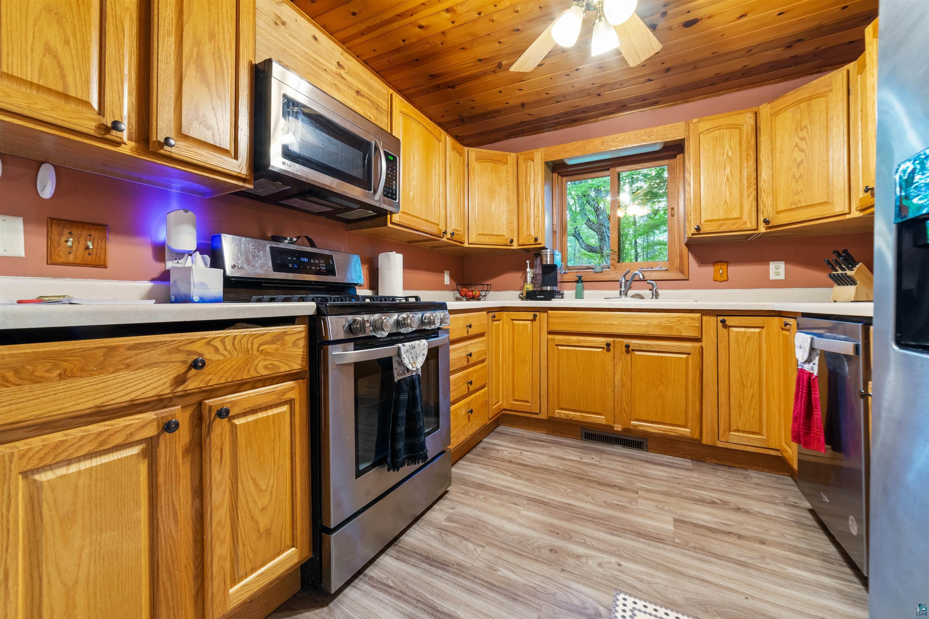 6451 Rice Lake Road Duluth, MN 55803 - Photo 3 of 31 Kitchen