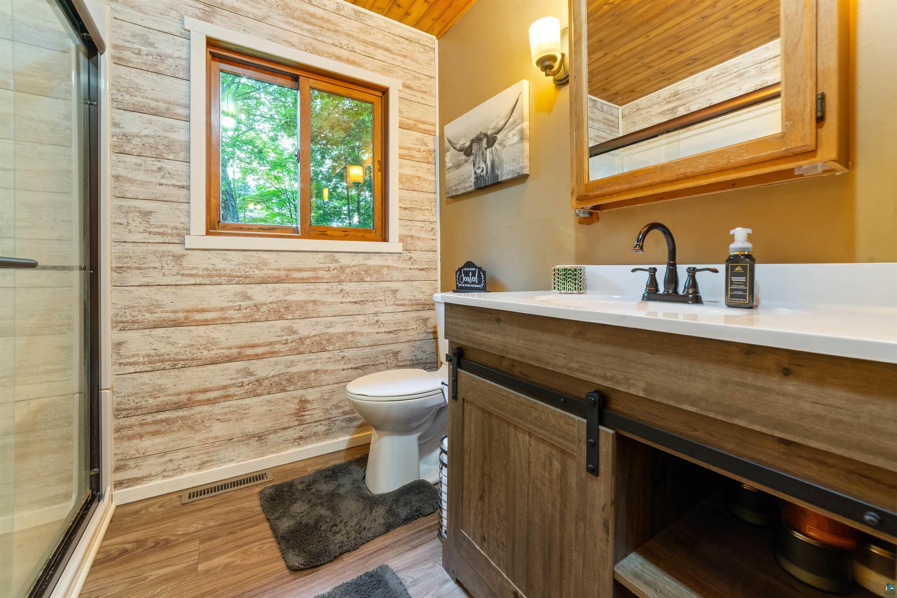 6451 Rice Lake Road Duluth, MN 55803 - Photo 9 of 31 Main floor bathroom