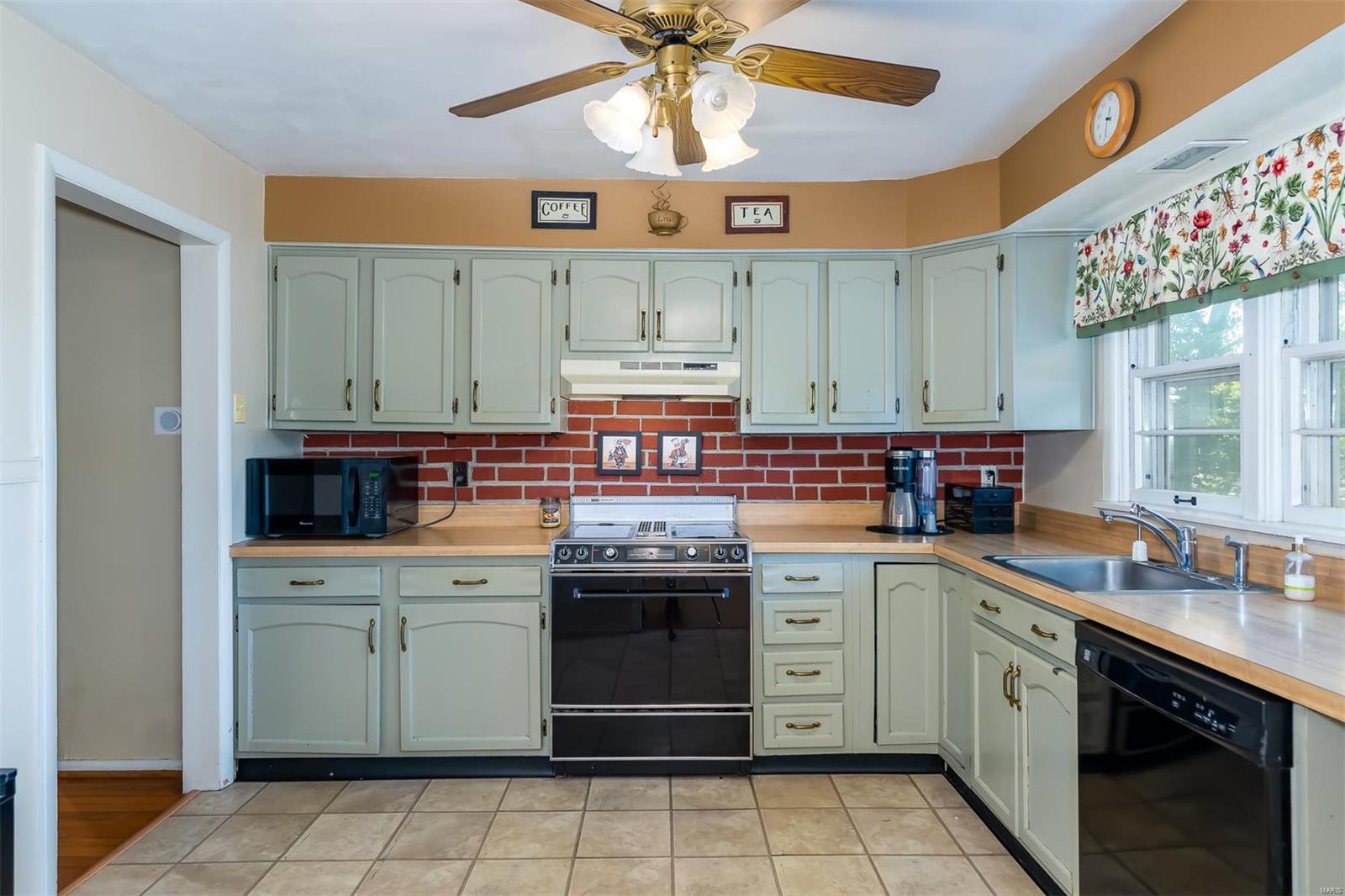 12618 Big Bend Road St. Louis, MO 63122 - Photo 7 of 19 Gallery Image 7
