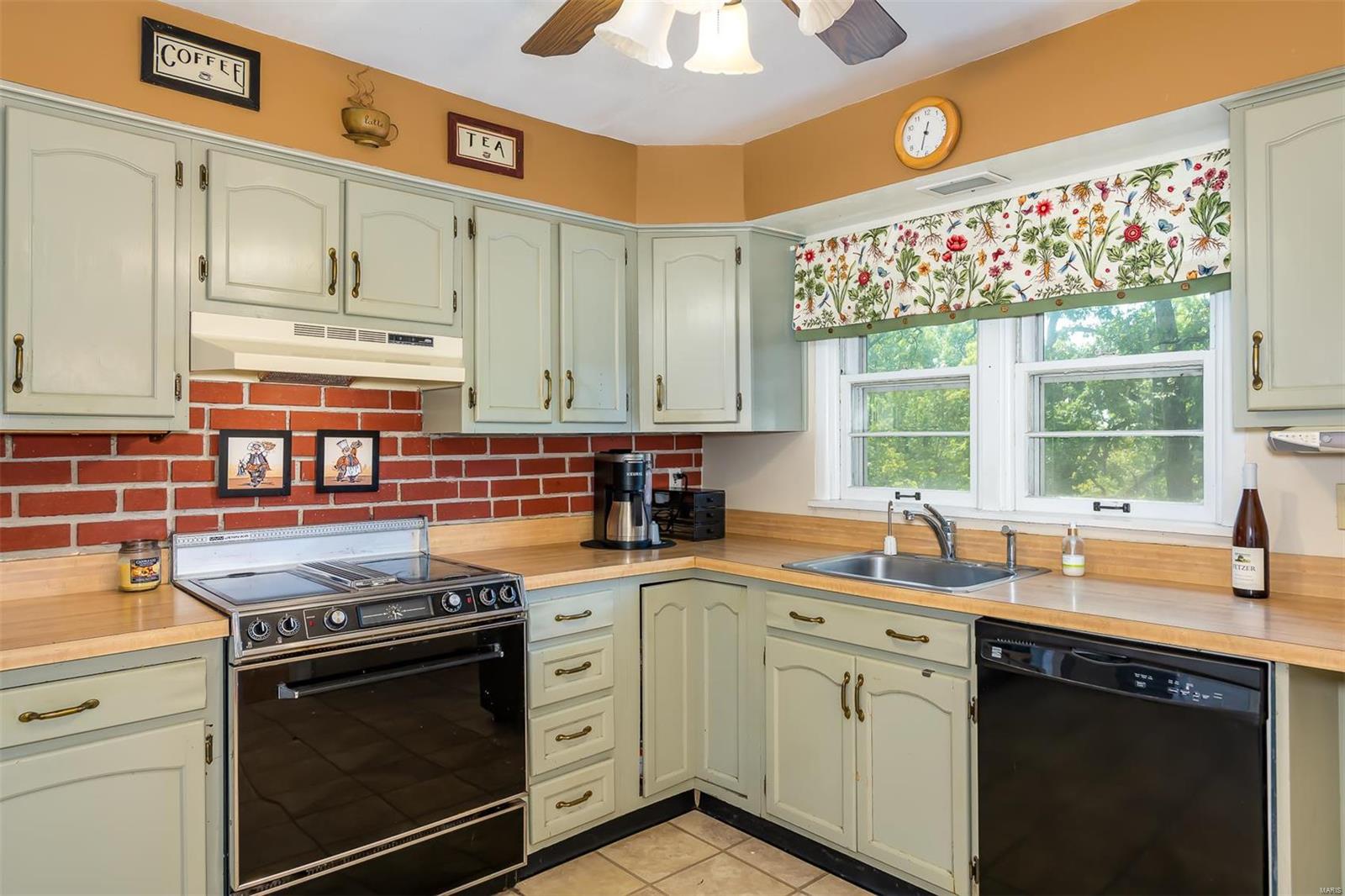 12618 Big Bend Road St. Louis, MO 63122 - Photo 8 of 19 Gallery Image 8