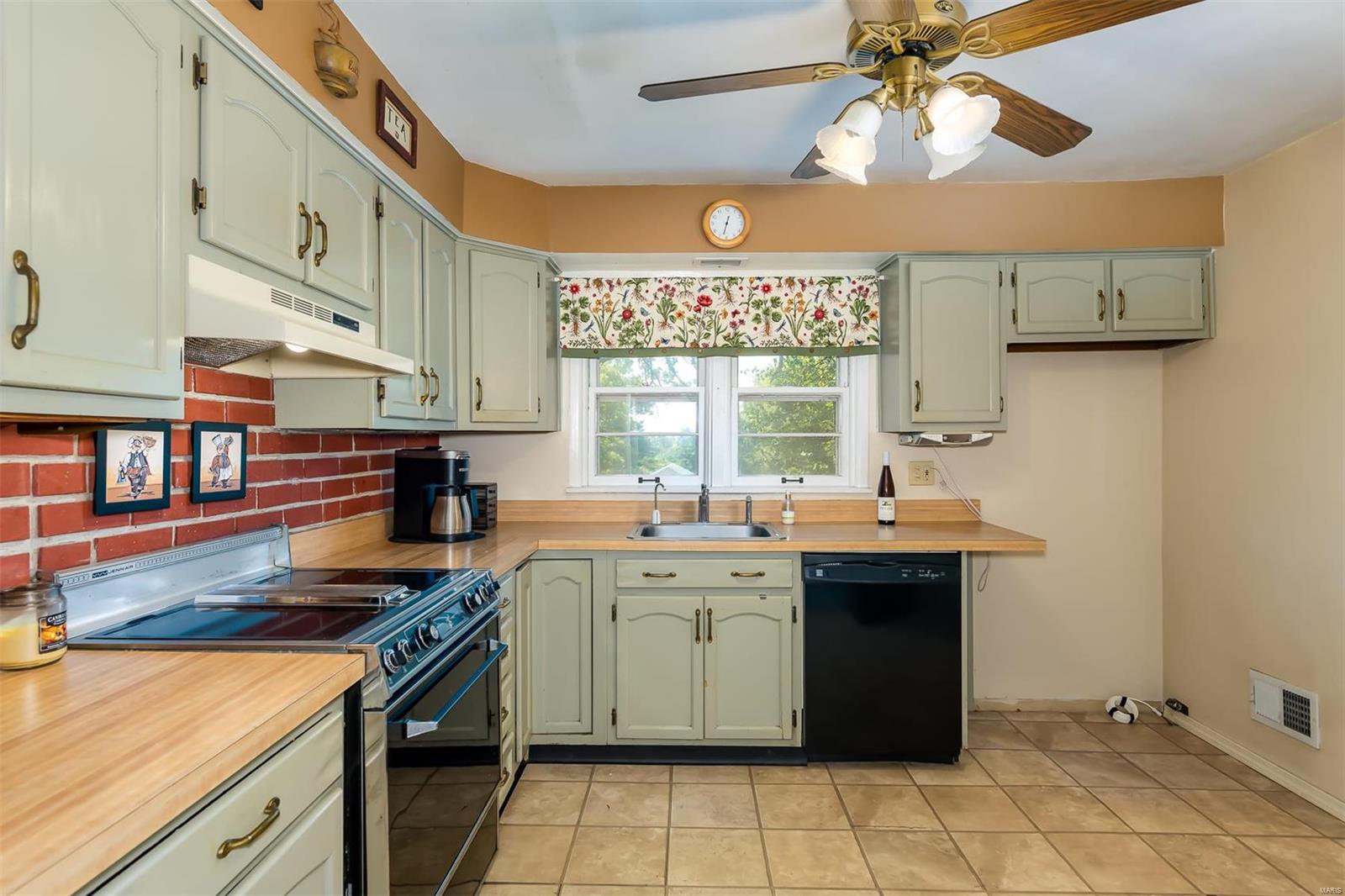 12618 Big Bend Road St. Louis, MO 63122 - Photo 9 of 19 Gallery Image 9
