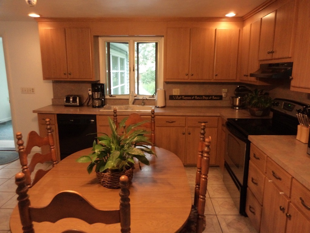 34 Pearl Street Bellingham, MA 02019 - Photo 11 of 29