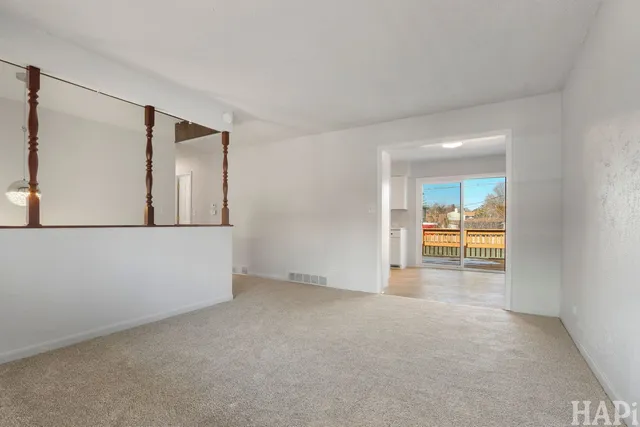 $299,900 | 808 Central Park Drive, Round Lake Beach, IL 60073