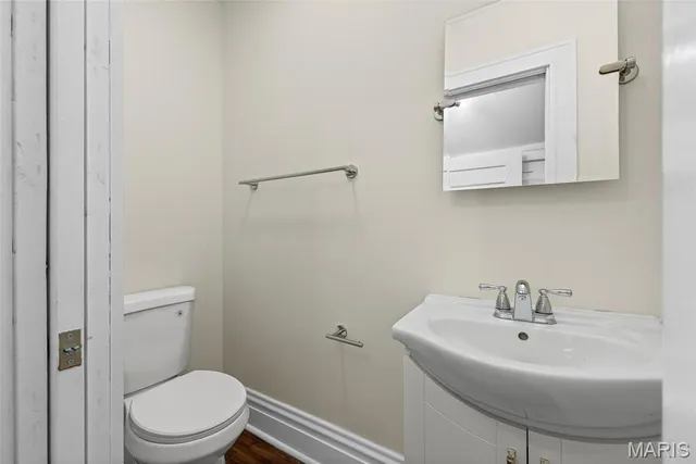 $949,999 | 5849 De Giverville Avenue, St. Louis, MO 63112