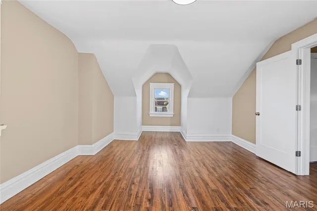 $949,999 | 5849 De Giverville Avenue, St. Louis, MO 63112