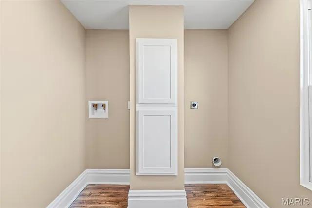 $949,999 | 5849 De Giverville Avenue, St. Louis, MO 63112