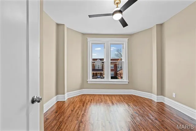 $949,999 | 5849 De Giverville Avenue, St. Louis, MO 63112