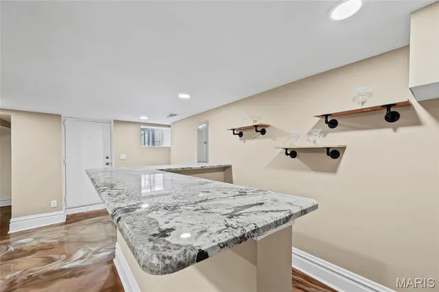 $949,999 | 5849 De Giverville Avenue, St. Louis, MO 63112