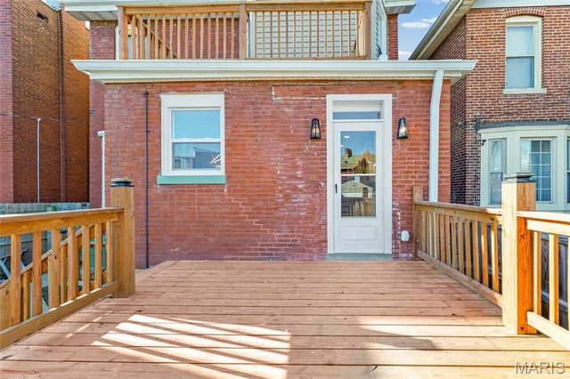 $949,999 | 5849 De Giverville Avenue, St. Louis, MO 63112