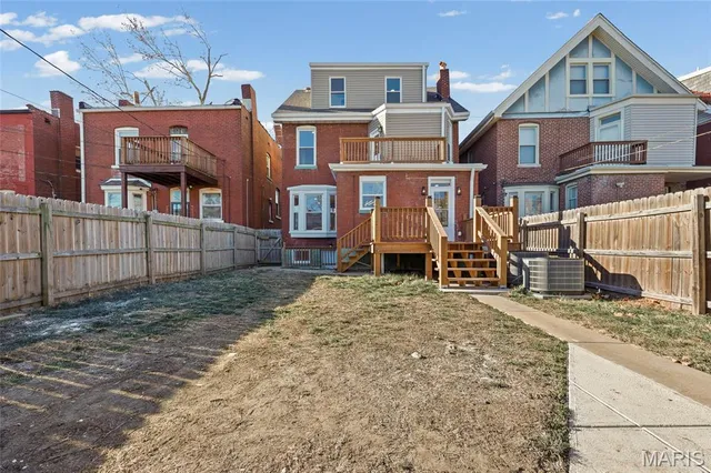 $949,999 | 5849 De Giverville Avenue, St. Louis, MO 63112