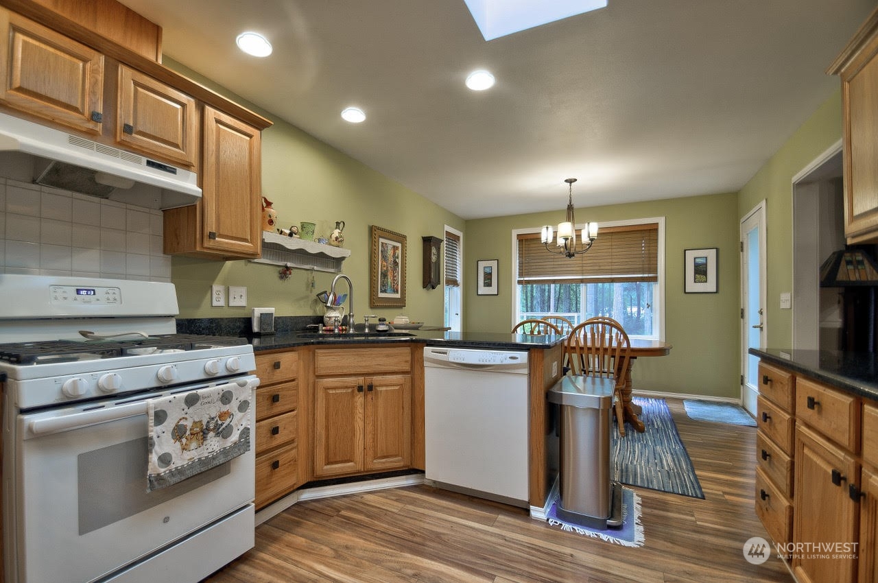 4848 Shellridge Road Northwest Olympia, WA 98502 - Photo 8 of 33 Gallery Image 8