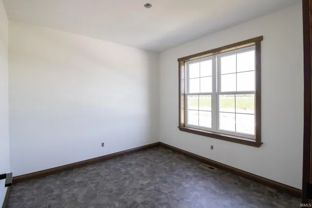 $374,900 | 1041 South Huntsville Road, Winchester, IN 47394