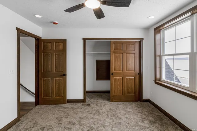 $374,900 | 1041 South Huntsville Road, Winchester, IN 47394