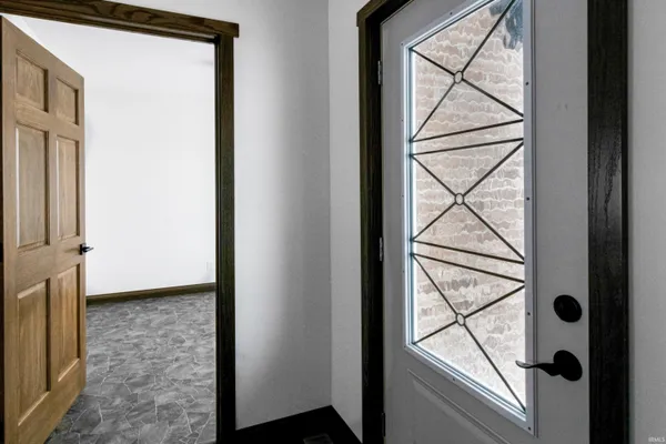 $359,900 | 1041 South Huntsville Road, Winchester, IN 47394