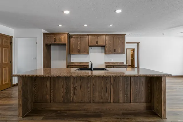 $374,900 | 1041 South Huntsville Road, Winchester, IN 47394