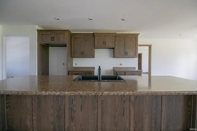 $374,900 | 1041 South Huntsville Road, Winchester, IN 47394