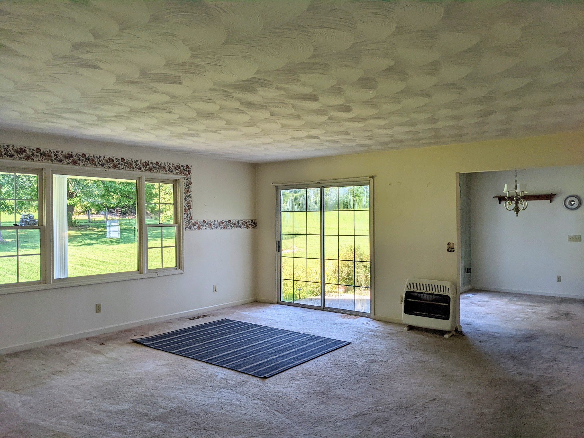 1843 Sainville Road Manchester, TN 37355 - Photo 26 of 32 a spacious bedroom with a bed and a window