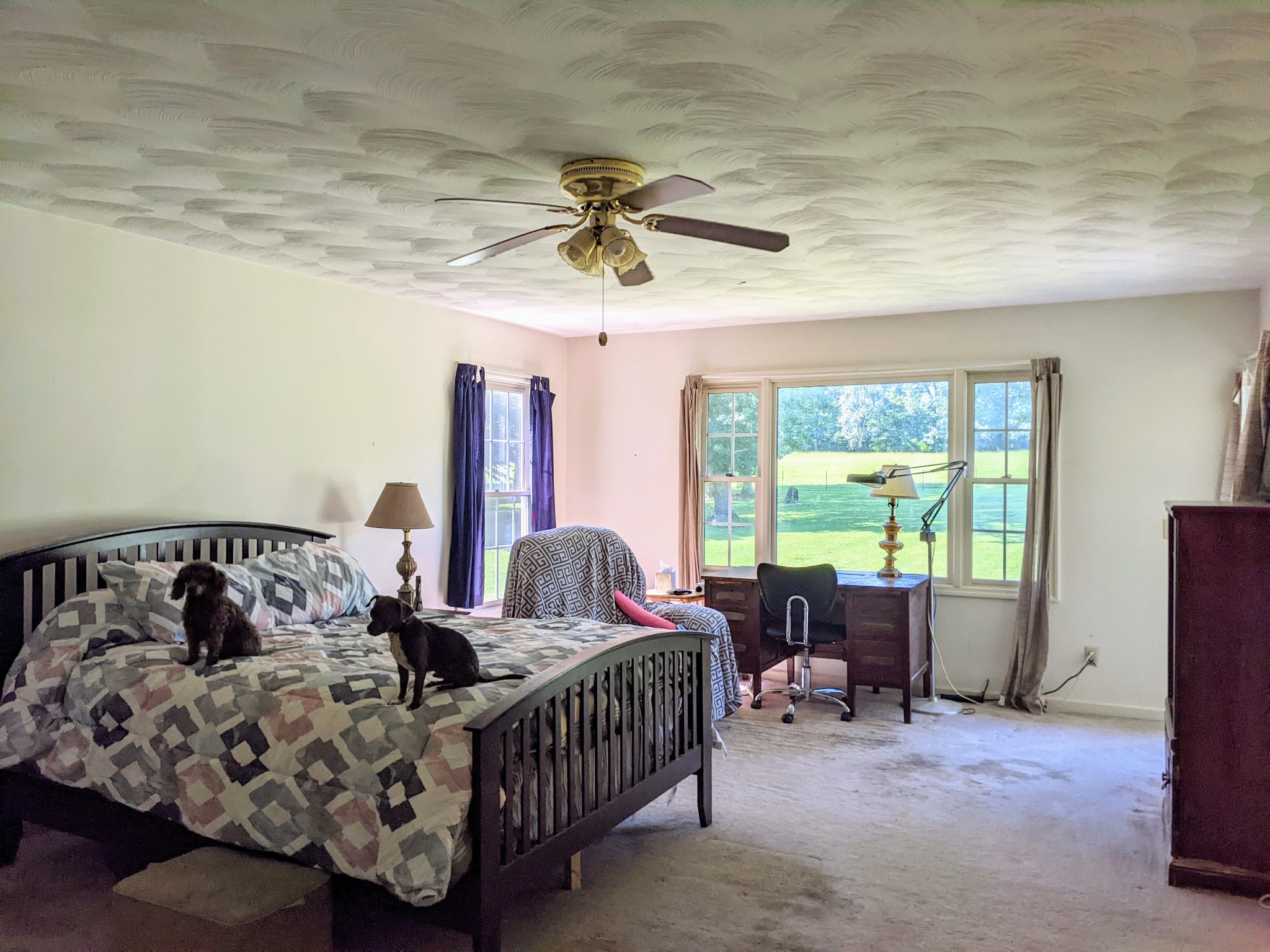 1843 Sainville Road Manchester, TN 37355 - Photo 28 of 32 a bedroom with furniture and a large window